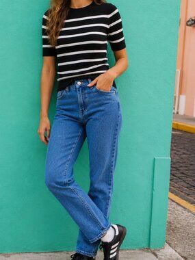 NWT 2-Piece SET: Fine-knit short-sleeve sweater + Pop narrow fit jean
